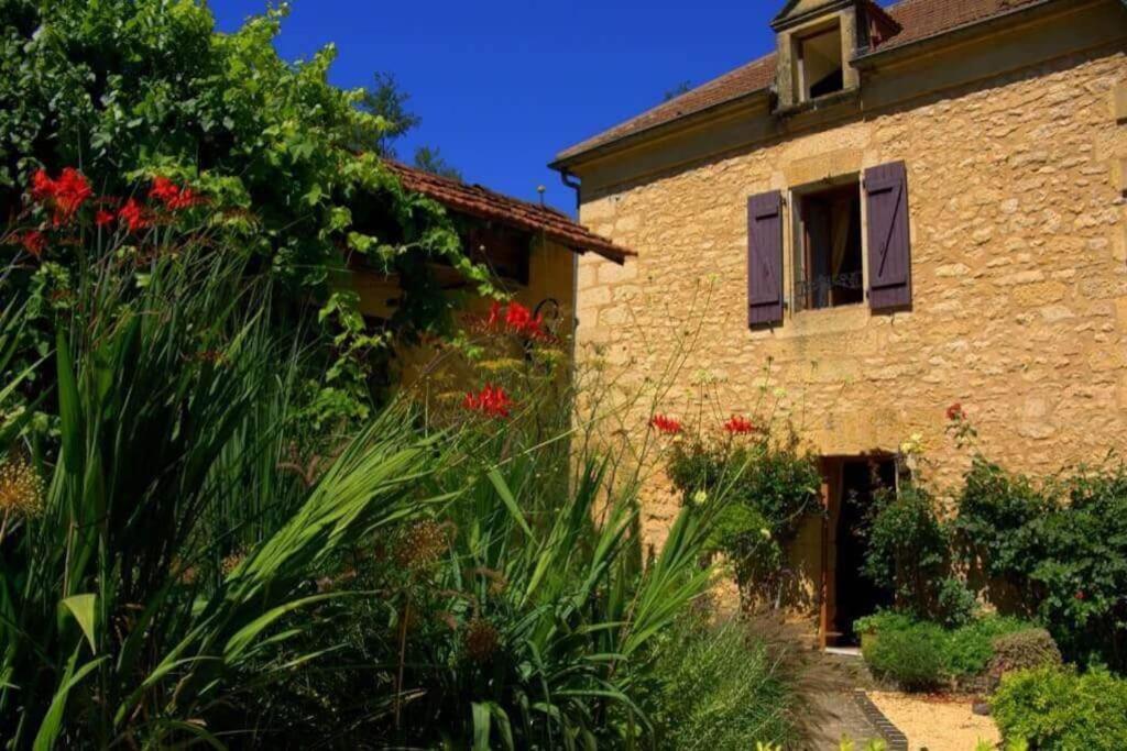 La Forge, Le Banquet Aux Eyzies Villa Les Eyzies Exterior photo
